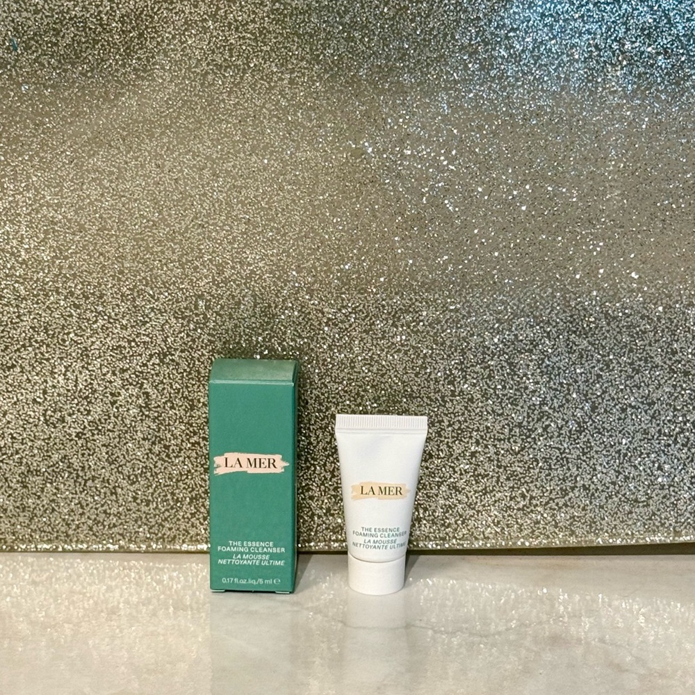 5 for $25 item 🌺 Mini La Mer The Essence Foaming Cleanser
